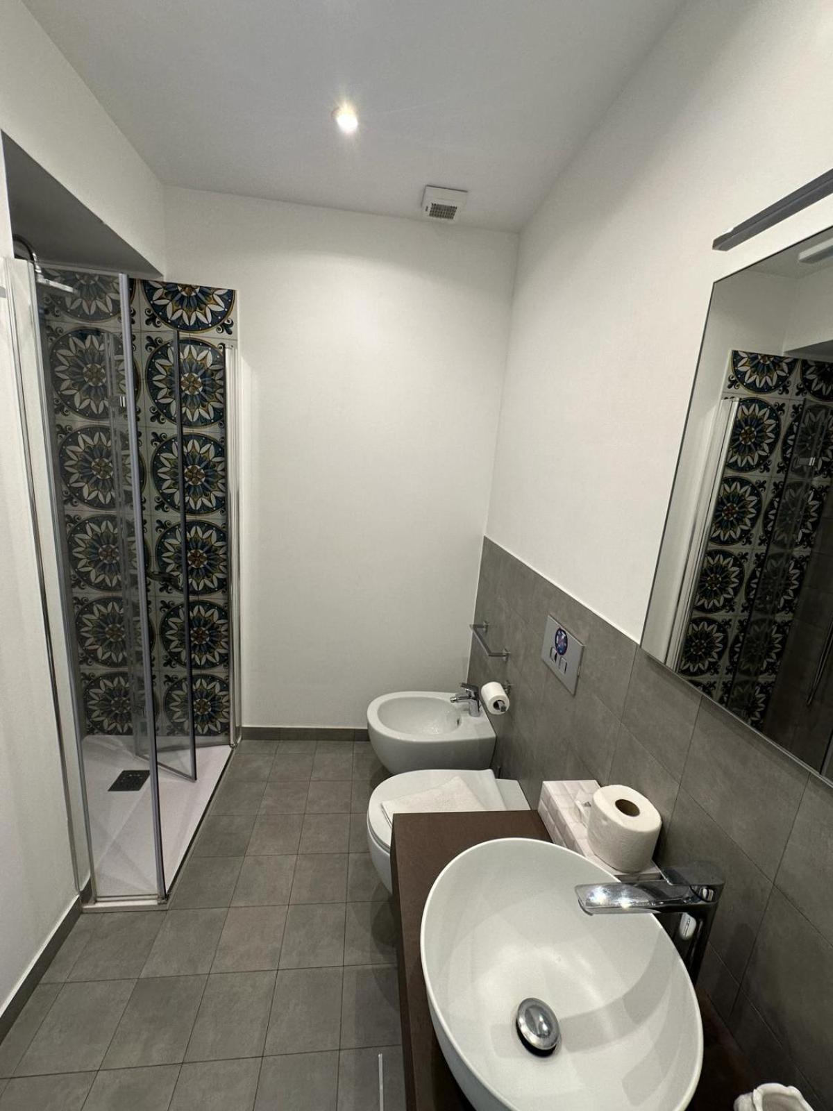 Sikelia-Sicilian Rooms Catánia Buitenkant foto