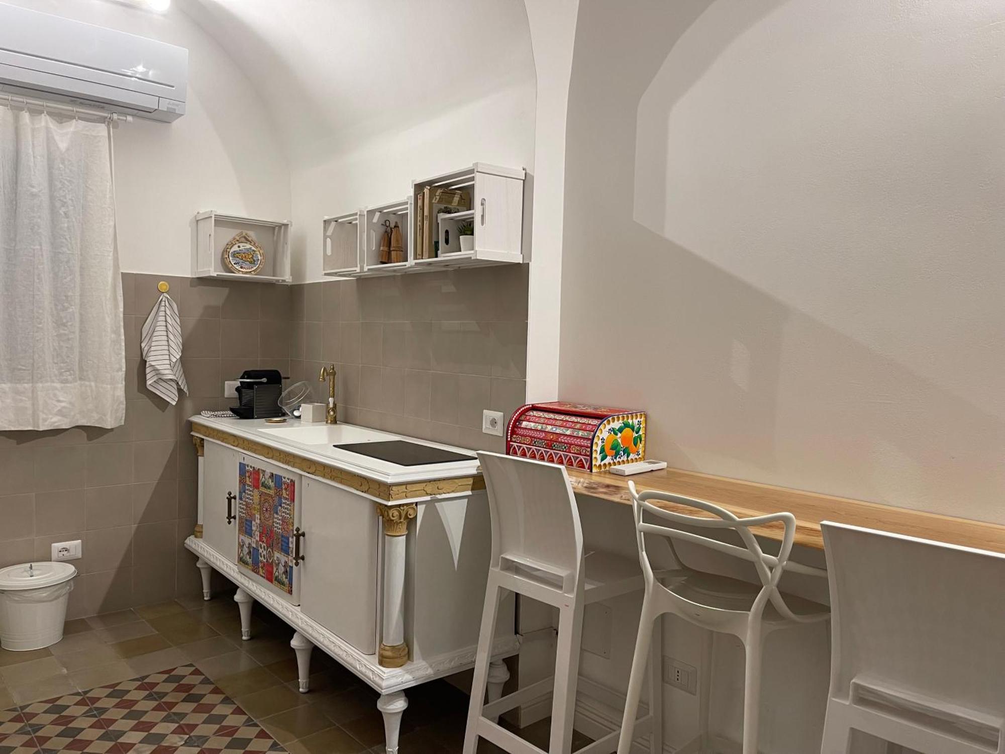 Sikelia-Sicilian Rooms Catánia Buitenkant foto